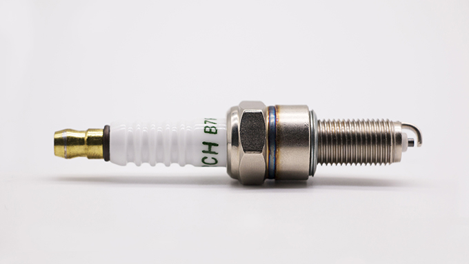 Q1: How long will a spark plug last?